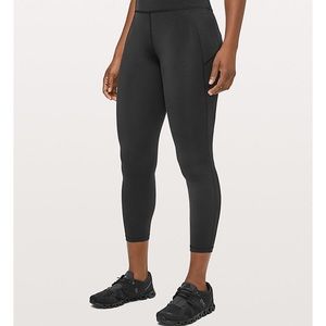 lulu lemon final lap crop 23 NWT